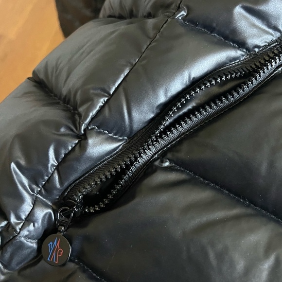 Moncler Bady Giubbotto Down Jacket - Picture 6 of 15